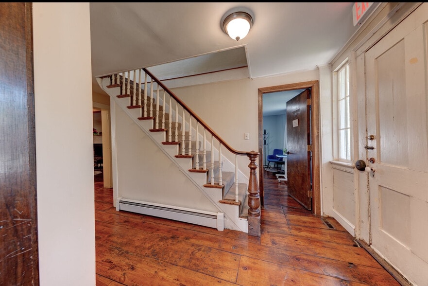 More Photos Of 141 Dowd Ave, Canton Medical For Sale