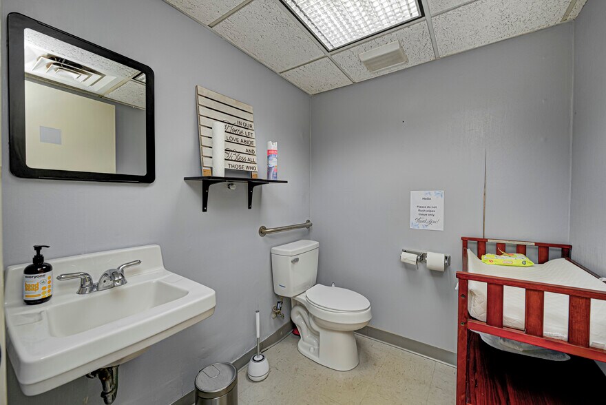 More Photos Of 241 S State Ave, Indianapolis Warehouse For Sale