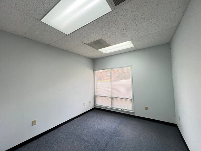More Photos Of 3715 University Dr, Durham Medical For Lease