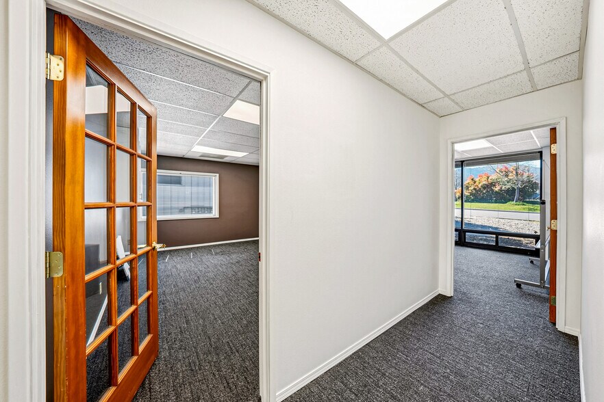 More Photos Of 710 Jefferson Ave, Ashland Light Manufacturing For Lease