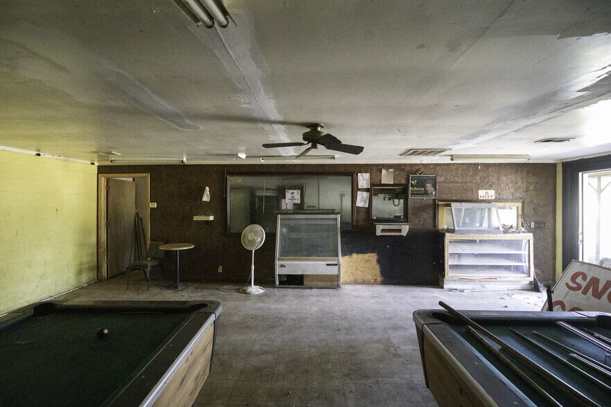 More Photos Of 41 County Road 115, Abbeville Flex For Sale