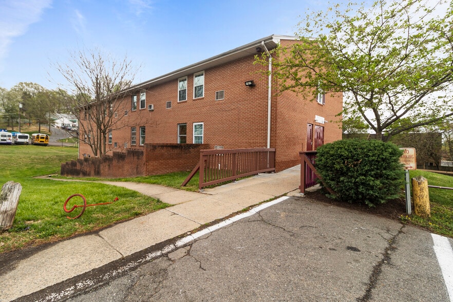 More Photos Of 5001 Backlick Rd, Annandale Religious Facility For Sale