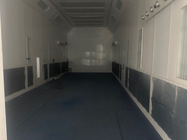 More Photos Of 2201 Commerce St, Marble Falls Warehouse For Sale