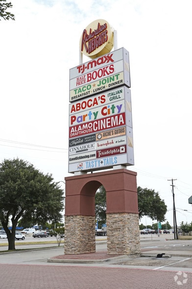 More Photos Of 501 W Belt-Line Rd, Richardson Unknown For Lease