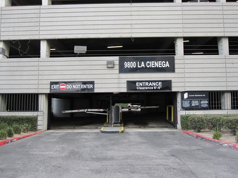 More Photos Of 9800 S La Cienega Blvd, Inglewood Office For Sale