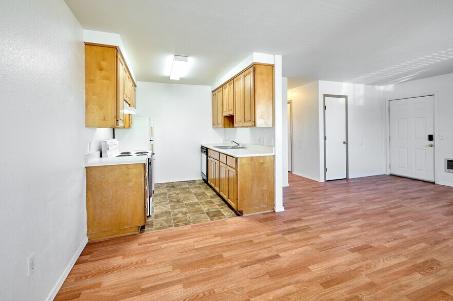 More Photos Of 351 Main St, Jefferson Apartments For Sale
