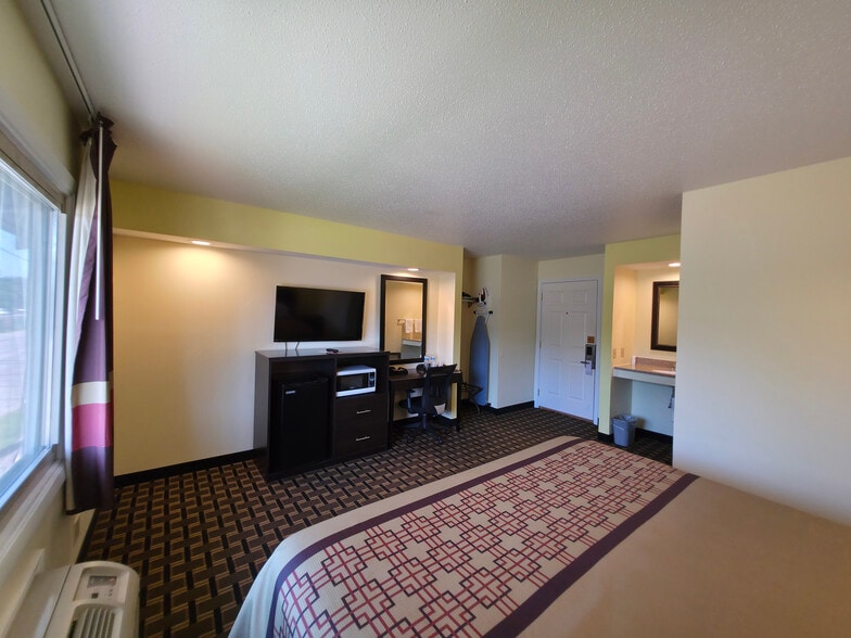 More Photos Of 5346 Minnehaha Ave, Minneapolis Hotel For Sale