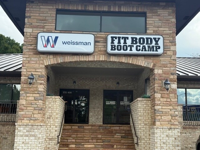 More Photos Of 1314 E Cobb Dr, Marietta Office For Lease