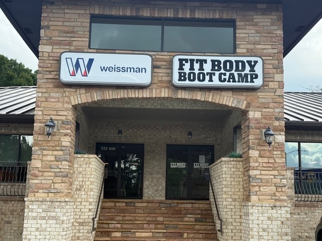 More Photos Of 1344 E Cobb Dr, Marietta Office For Lease