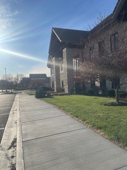 Primary Photo Of 6240 W 135th St, Overland Park Office Residential For Lease