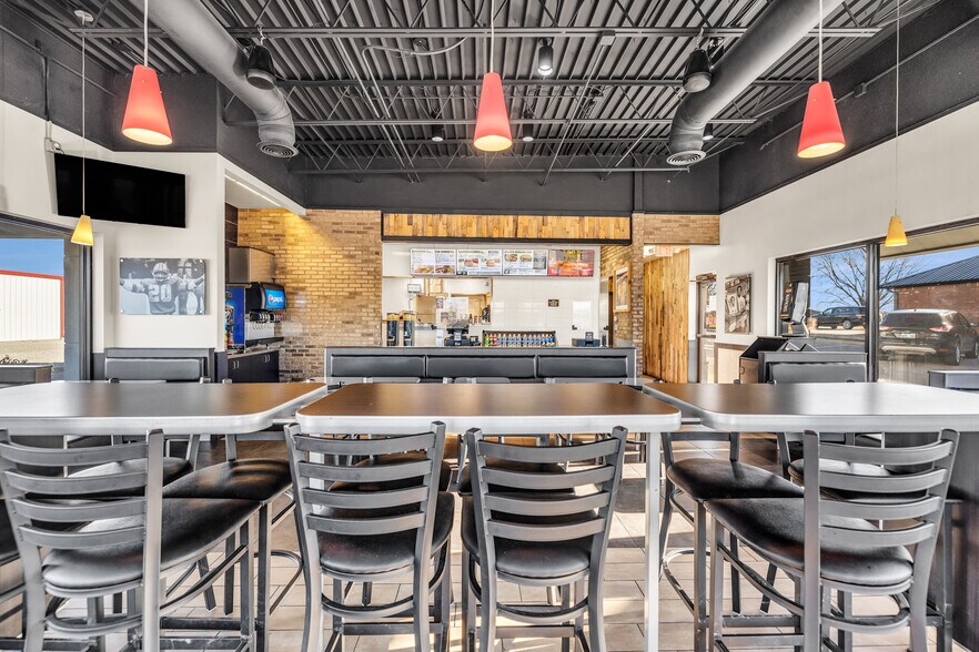 More Photos Of 13481 S State Highway 51, Coweta Fast Food For Sale
