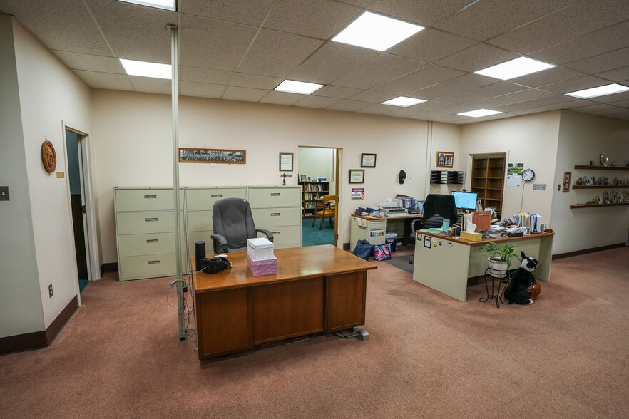 More Photos Of 431 Delaware Ave, Palmerton Office For Sale