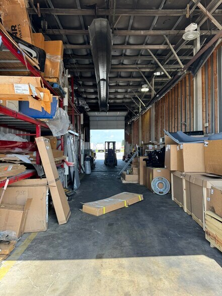 More Photos Of 1 Harold Ives Dr, North Little Rock Warehouse For Sale
