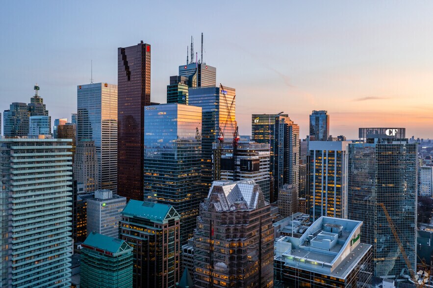 More Photos Of 40 King St W, Toronto Office For Lease