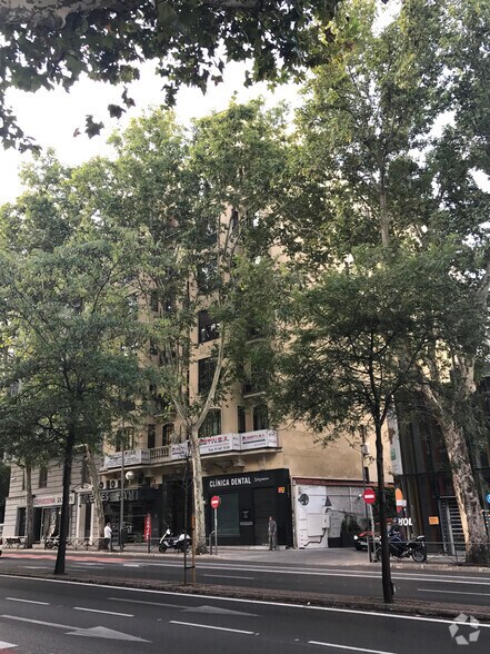 More Photos Of 7 Calle de Alberto Aguilera, Madrid Apartments For Sale