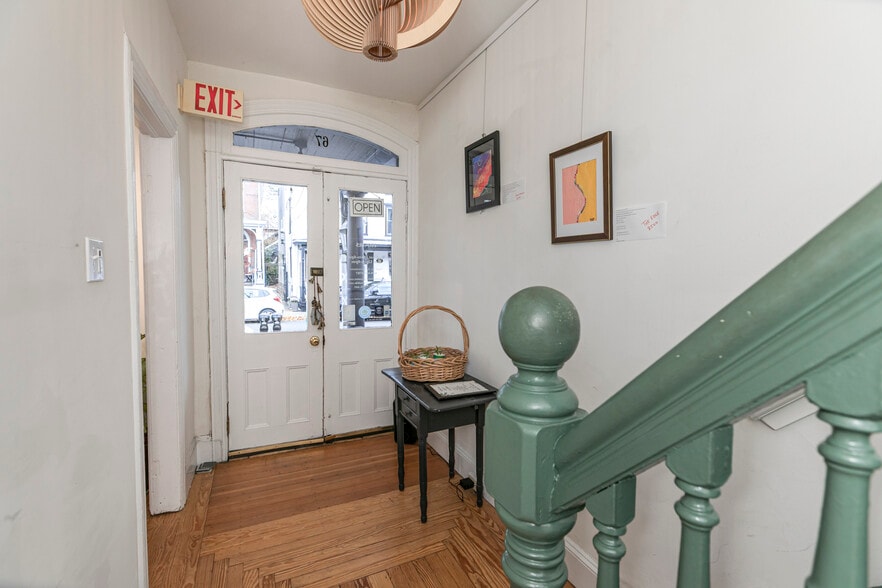 More Photos Of 67 Bridge St, Lambertville Storefront For Sale