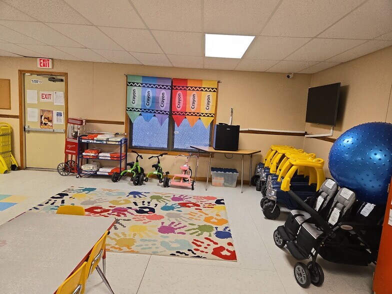 More Photos Of 3675 Riverdale Rd, Memphis Daycare Center For Sale