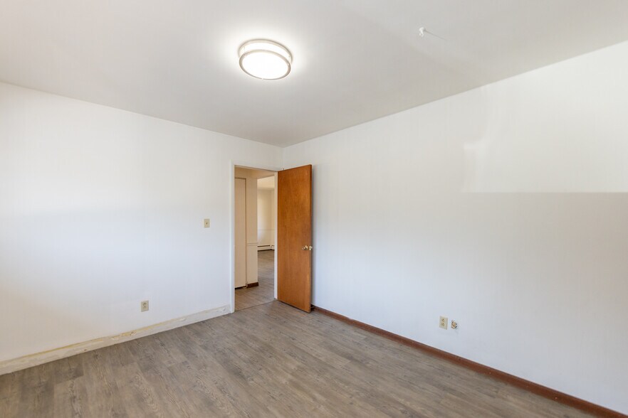 More Photos Of 10-36 Linda St, Tallmadge Apartments For Sale