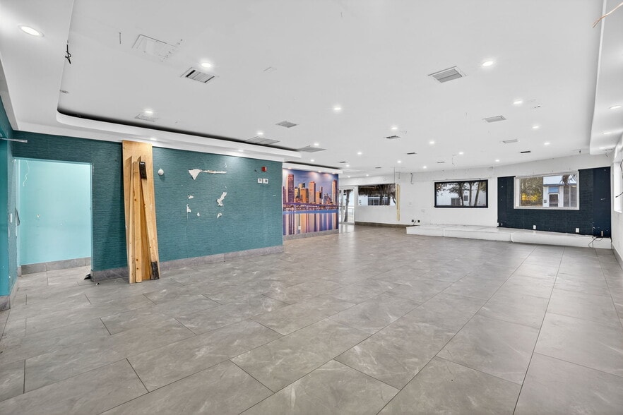 More Photos Of 45 NW 22nd Ave, Miami Restaurant For Sale