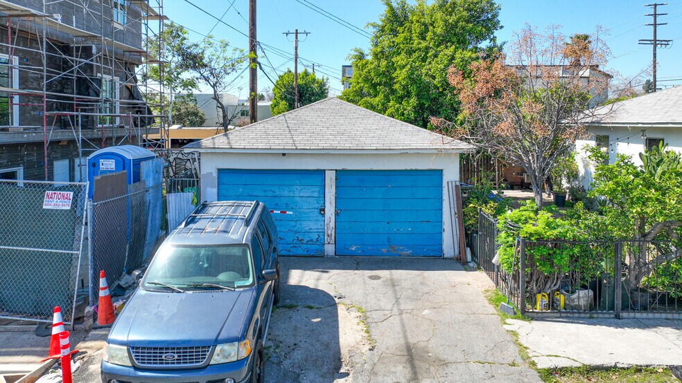 More Photos Of 11202 Oxnard St, North Hollywood Apartments For Sale