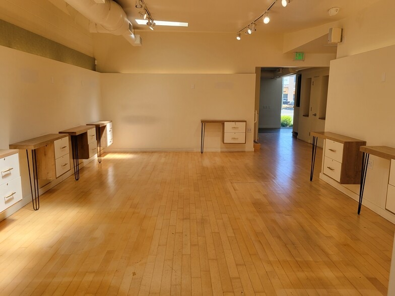 More Photos Of 1919 Mount Diablo Blvd, Walnut Creek Freestanding For Lease