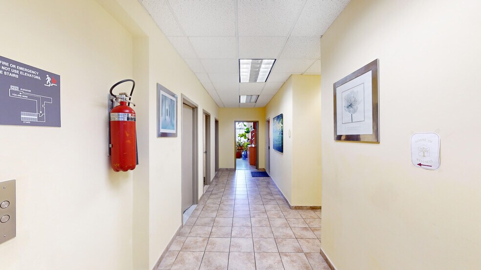 More Photos Of 31-21 31st St, Long Island City Office For Lease