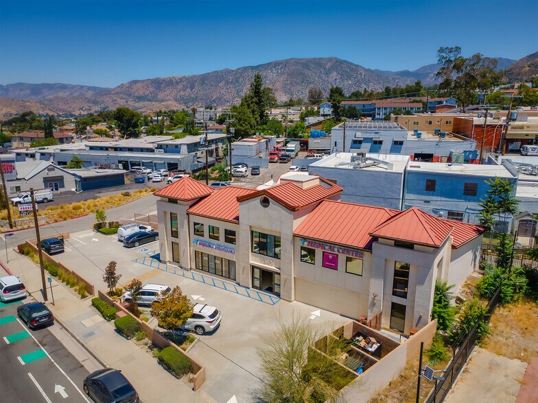 More Photos Of 7335-7341 Foothill Blvd, Tujunga Light Manufacturing For Sale