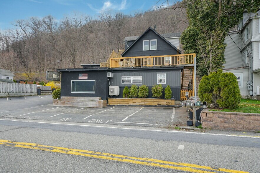 More Photos Of 649 Jersey Ave, Greenwood Lake Apartments For Sale