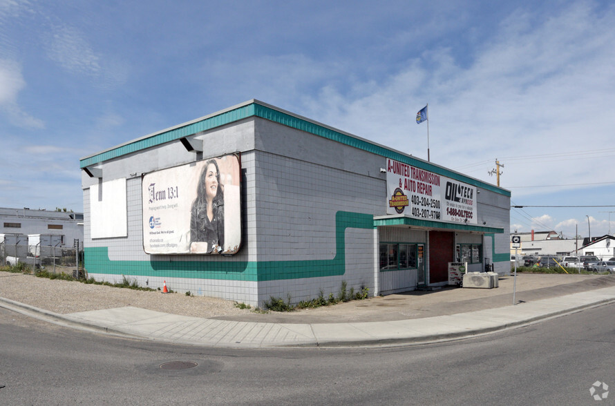 Primary Photo Of 3603 Edmonton Trl NE, Calgary Auto Repair For Sale