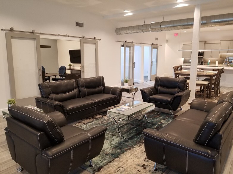 More Photos Of 2233 N 7th St, Phoenix Loft Creative Space For Lease