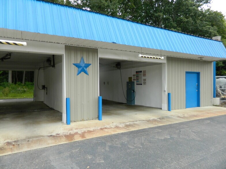 More Photos Of 37521 Green St, New Baltimore Carwash For Sale