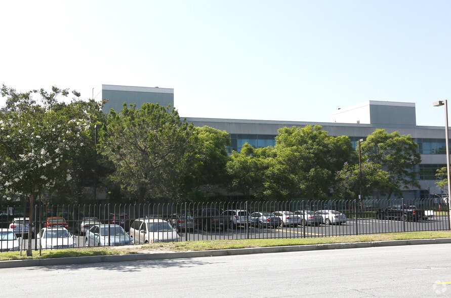 More Photos Of 1980 Saturn St, Monterey Park Office For Sale