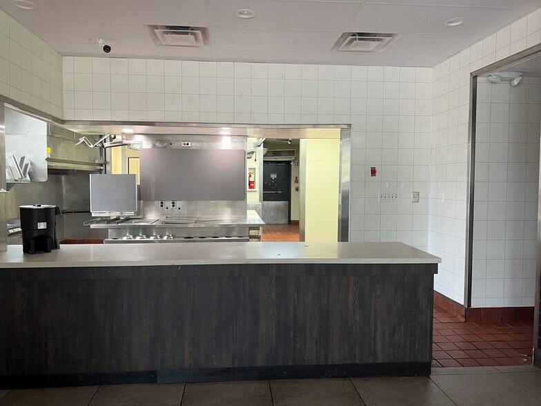 More Photos Of 1101 N Chalkville Rd, Trussville Fast Food For Lease