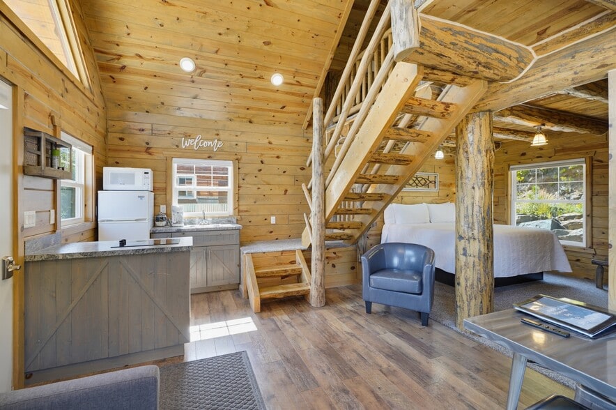 More Photos Of 13310 Silver Mountain Rd, Rapid City Hospitality For Sale