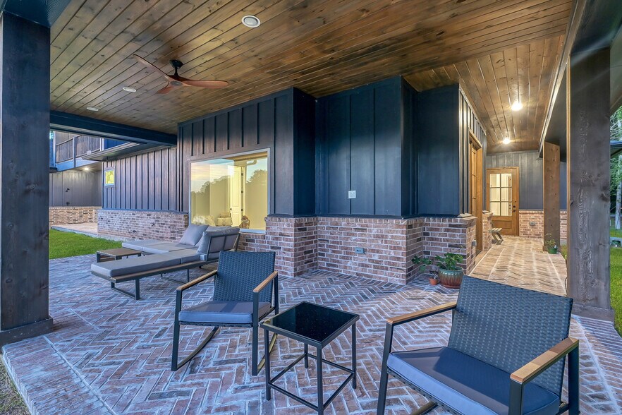 More Photos Of 15937 Stagecoach Rd, Stagecoach Specialty For Sale