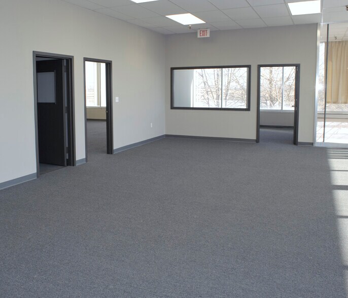 More Photos Of 99 Murray Hill Pky, East Rutherford Warehouse For Lease