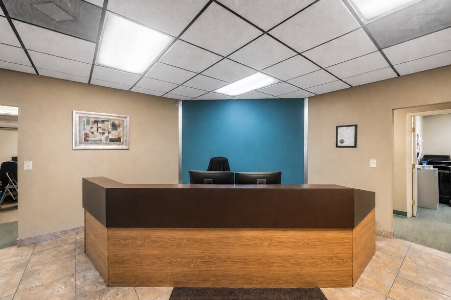 More Photos Of 760 S Stapley Dr, Mesa Office For Lease