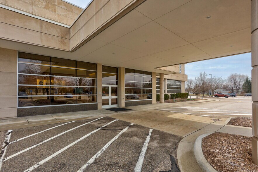 More Photos Of 1 Mutual Ave, Frankenmuth Office For Lease