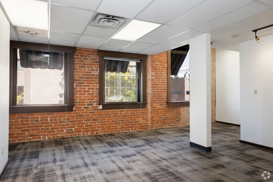 More Photos Of 106 Main St, Boise General Retail For Lease
