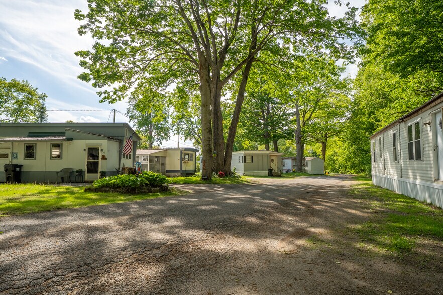More Photos Of 962 State Highway 29A, Gloversville Manufactured Housing Mobile Home Park For Sale