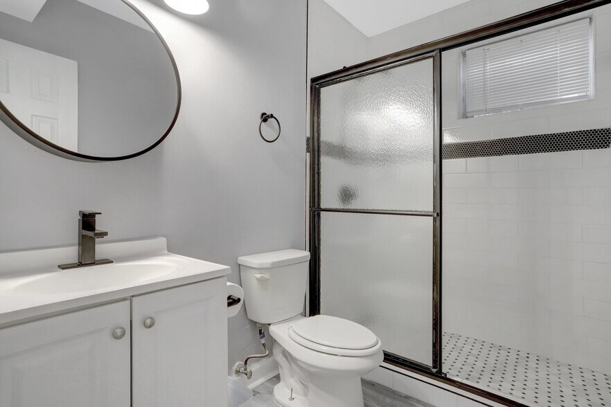More Photos Of 2859 Denver St SE, Washington Apartments For Sale