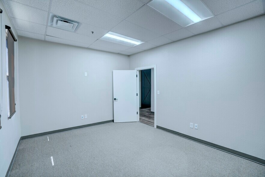 More Photos Of 3492 Long Prairie Rd, Flower Mound Office Residential For Lease