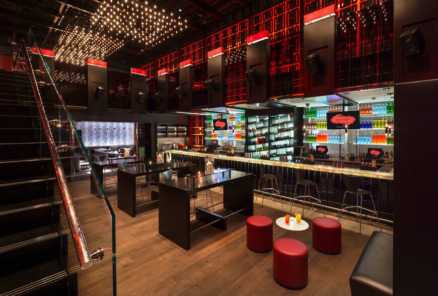 More Photos Of 48 Deer Park Ave, Babylon Restaurant For Lease