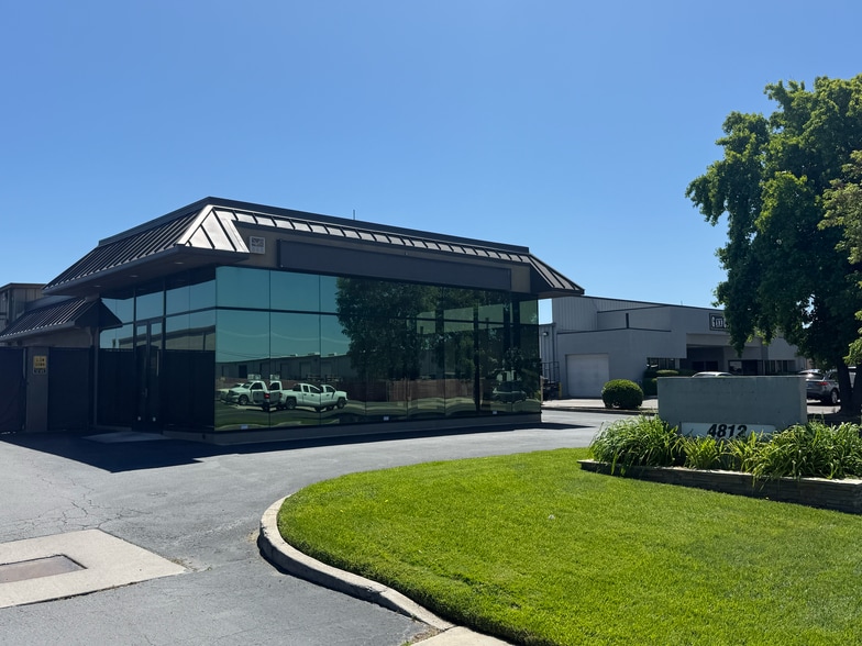 Primary Photo Of 4812 Stratos Way, Modesto Warehouse For Lease