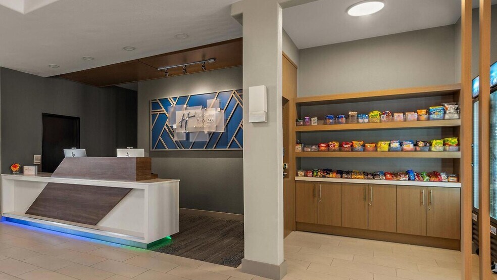 More Photos Of 3520 NW 135th St, Oklahoma City Hotel For Sale