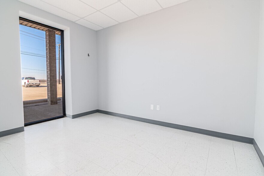 More Photos Of 8409 W Interstate 20, Midland Research And Development For Lease