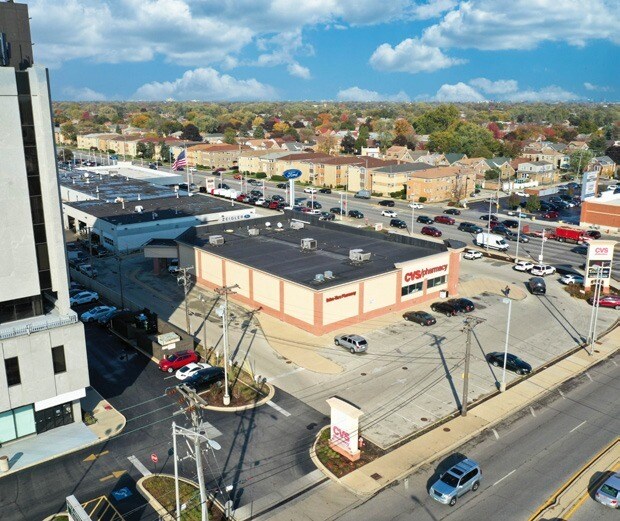 More Photos Of 7200 W Cermak Rd, North Riverside Drugstore For Lease
