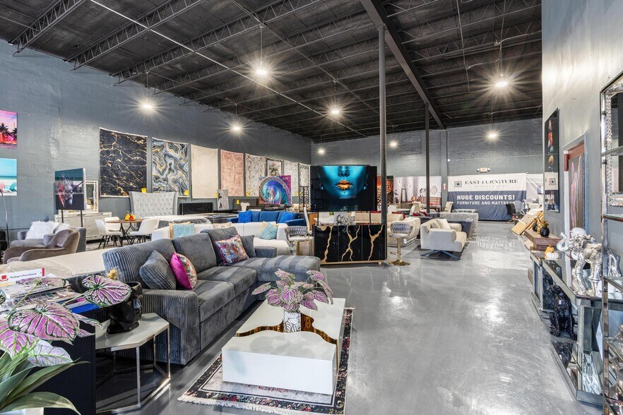 More Photos Of 1500 E Commercial Blvd, Fort Lauderdale Freestanding For Sale