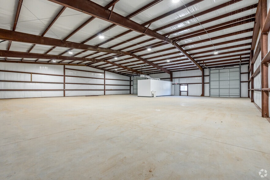 More Photos Of 17540 Matany Rd, Justin Distribution For Sale