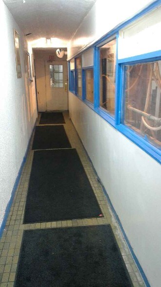 More Photos Of 8600 Fenkell St, Detroit Carwash For Sale